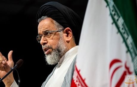 وزارت اطلاعات از تقویت صنعت توریسم حمایت می‌کند