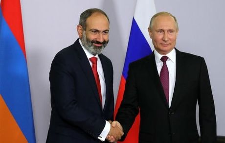 پوتین و پاشینیان درباره قره‌باغ گفتگو کردند