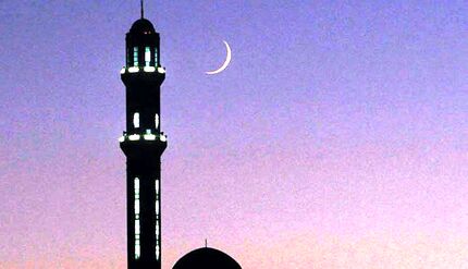 عراق یکشنبه، عربستان و قطر امروز شنبه اولین روز ماه رمضان اعلام کردند