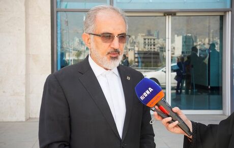 در حاشیه سی و ششمین همایش بانکداری اسلامی، خورسندیان از تغییر رویکرد بانک مسکن در تامین منابع مالی خبر داد
