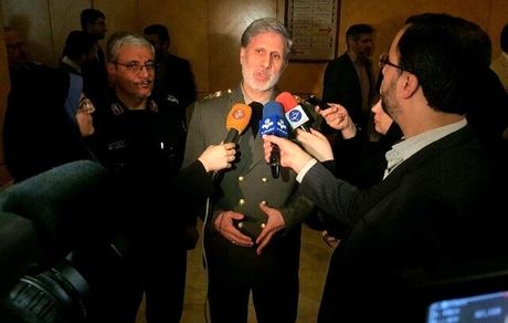 وزیر دفاع: بودجه دفاعی متناسب با شرایط تصویب می‌شود/ هرگونه تعرض را با قاطعیت پاسخ می‌دهیم