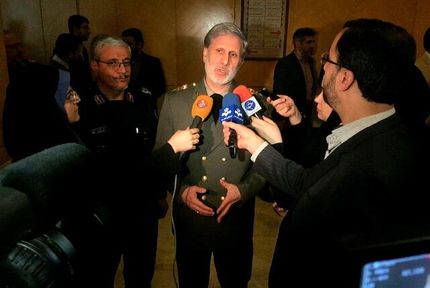 وزیر دفاع: بودجه دفاعی متناسب با شرایط تصویب می‌شود/ هرگونه تعرض را با قاطعیت پاسخ می‌دهیم