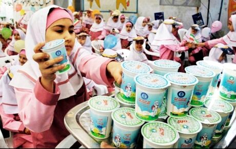 وعده توزیع سراسری شیر مدارس تا پایان آذرماه