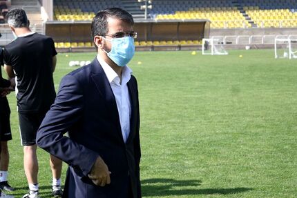 سوتی عجیب مدیرعامل پرسپولیس دربرنامه زنده