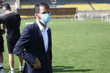 سوتی عجیب مدیرعامل پرسپولیس دربرنامه زنده