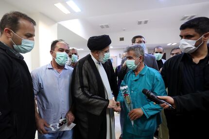 رئیس جمهور خطاب به رئیس بنیاد شهید و وزیر بهداشت: نیازهای درمانی جانبازان تامین شود
