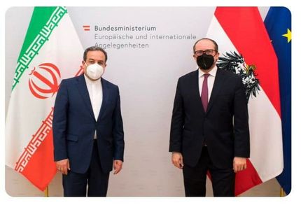 دیدار عراقچی با وزیر خارجه اتریش با موضوع افزایش همکاری‌ها
