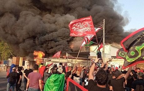 درپی بی‌ حرمتی به ایام سوگواری، عراقی‌های خشمگین دفتر شبکه تلویزیونی دجله را به آتش کشیدند