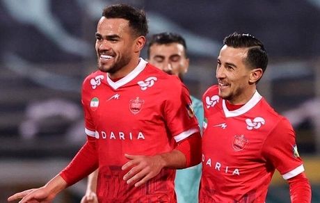 پرسپولیس با پیکان، موقتا صدرنشین لیگ برتر شد