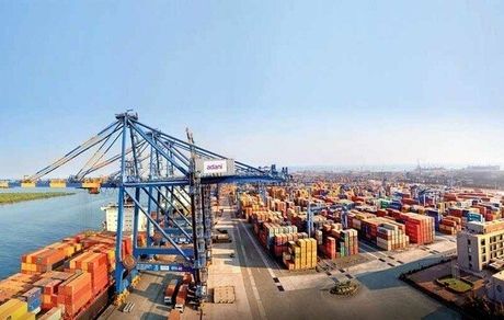 گزارش تجارت ۱۶.۹ میلیارد دلاری ایران و ۱۵ کشور همسایه اعلام شد