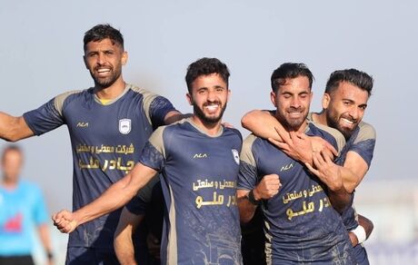 چادرملو به صدر لیگ دسته یک فوتبال صعودکرد