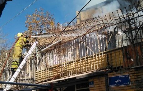 انفجار مواد محترقه در خیابان انقلاب تهران و مرگ چهار نفر