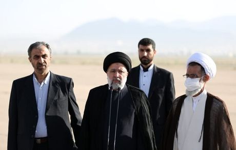 تاکید رئیس جمهور بر رفع فقر و محرومیت در چهارمحال و بختیاری