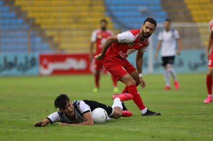 تساوی پرسپولیس و نفت مسجدسلیمان در نیمه نخست