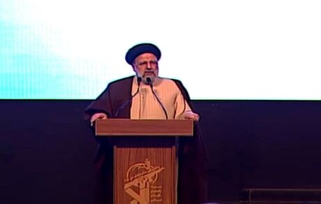 رئیسی: کارنامه سپاه در دفاع از انقلاب، درخشان است