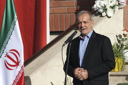 رئیس جمهور: شما دانش آموزان، طلا هستید