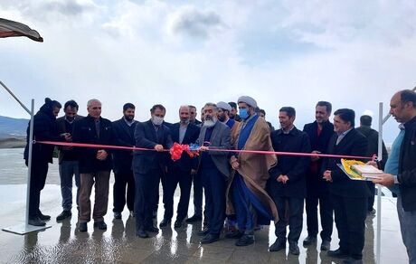 افتتاح بزرگترین آبنمای کف خشک غرب کشور و کلنگ زنی مینی ورلد در ملایر