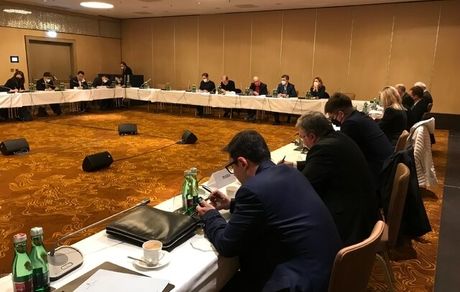 جلال زاده: در نقطه عطف مذاکرات هستیم/ خطوط قرمز باقی مانده/لحظه به لحظه رصد می‌کنیم