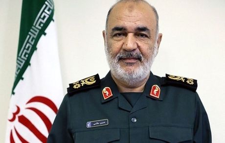 فرمانده کل سپاه: تحریمهای تسلیحاتی هیچ تأثیری در وضعیت دفاعی ما ندارد 