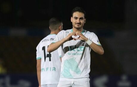 ضد حال به پرسپولیس؛ مهاجم جوان فوتبال ایران سپاهانی شد