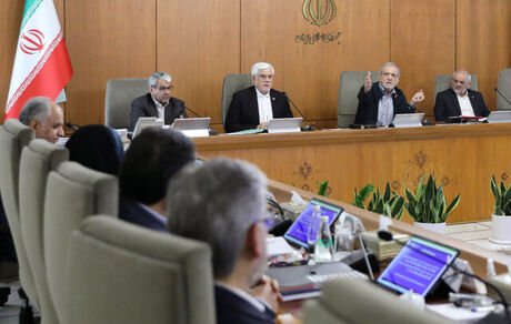 رئیس جمهور: استراتژی دشمن این است که نیروهای تاثیرگذار و توانمند مورد بی‌مهری قرار گیرند و ناراضی شوند