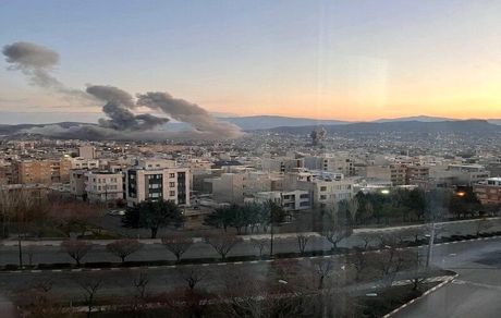 ۶ حمله هوایی به یزد