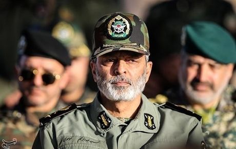 قدردانی فرمانده کل ارتش از نیروی دریایی و وزارت دفاع