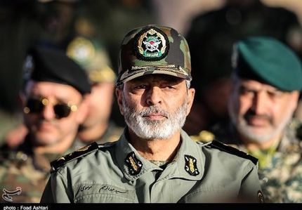 قدردانی فرمانده کل ارتش از نیروی دریایی و وزارت دفاع