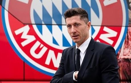 بایرن مونیخ با انتقال لواندوفسکی به ارزش ۴۰ میلیون به بارسا موافقت کرد