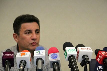 قلعه‌نویی: دیدار با پیکان برای ما حکم فینال را داردو