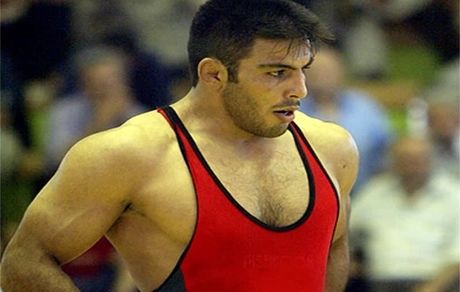 ملی‌پوش سابق کشتی بدلیل ایست قلبی درگذشت