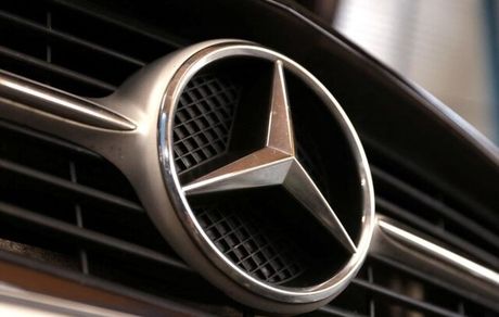 کاهش شدید سود سالانه مرسدس بنز