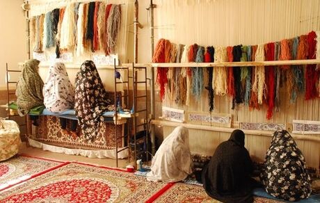 جزئیات پرداخت ۷۰ درصد حق بیمه قالیبافان توسط دولت