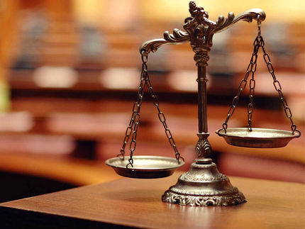 طلبکار می‌تواند حقوق بازنشستگی را توقیف کند؟