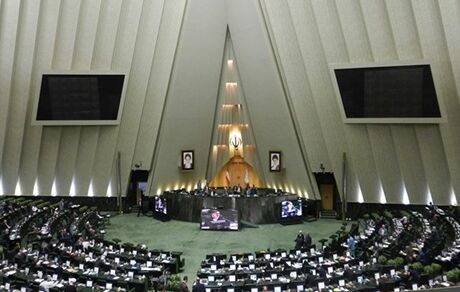 نشست غیرعلنی مجلس برای بررسی مسائل دفاعی کشور آغاز شد