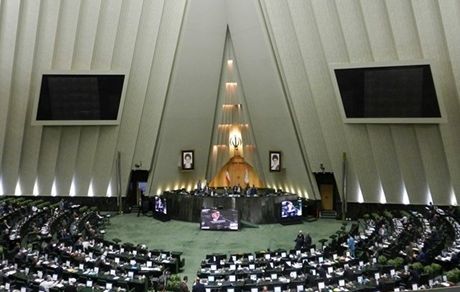 نشست غیرعلنی مجلس برای بررسی مسائل دفاعی کشور آغاز شد