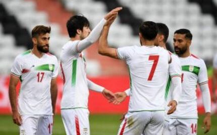 سانتافه ۲۰۱۸ نیوفیس، پاداش ملی پوشان فوتبال ایران