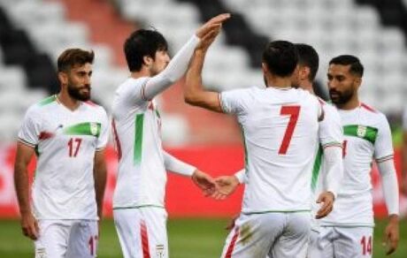 سانتافه ۲۰۱۸ نیوفیس، پاداش ملی پوشان فوتبال ایران