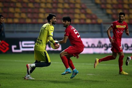 لیگ برتر فوتبال: پرسپولیس بالاخره باخت / فولاد برد و نکونام اخراج شد