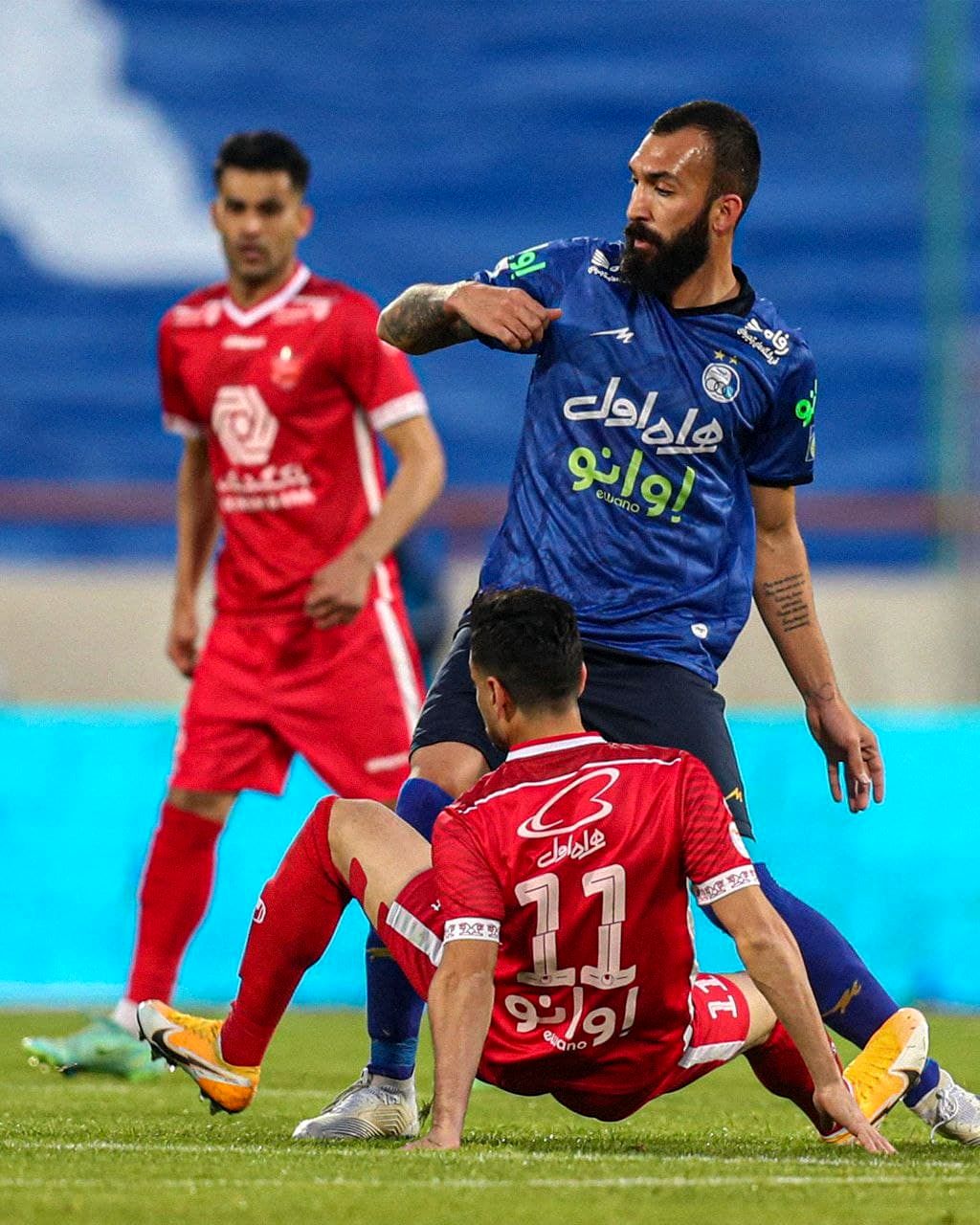 دربی سرد و کسل کننده ۹۷ از نگاه دوربین
