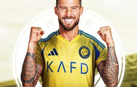 النصر عربستان مدافع مورد اعتماد سرمربی بارسلونا را جذب کرد