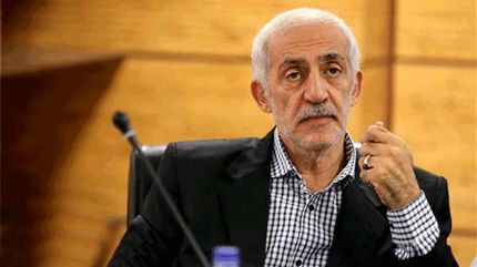 حمله محمد دادکان به تاج و وزارت ورزش 