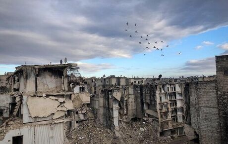 دمشق: جنگ ۱۹۵ میلیارد دلار به بخش نفت و برق خسارت وارد کرده است