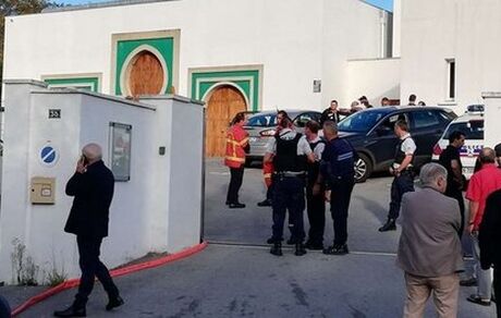 تیراندازی به سوی مسجدی در فرانسه