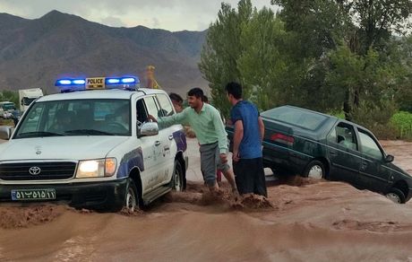 سیل تابستانه، ۱۴۰ نفر در چایپاره را دچار حادثه کرد