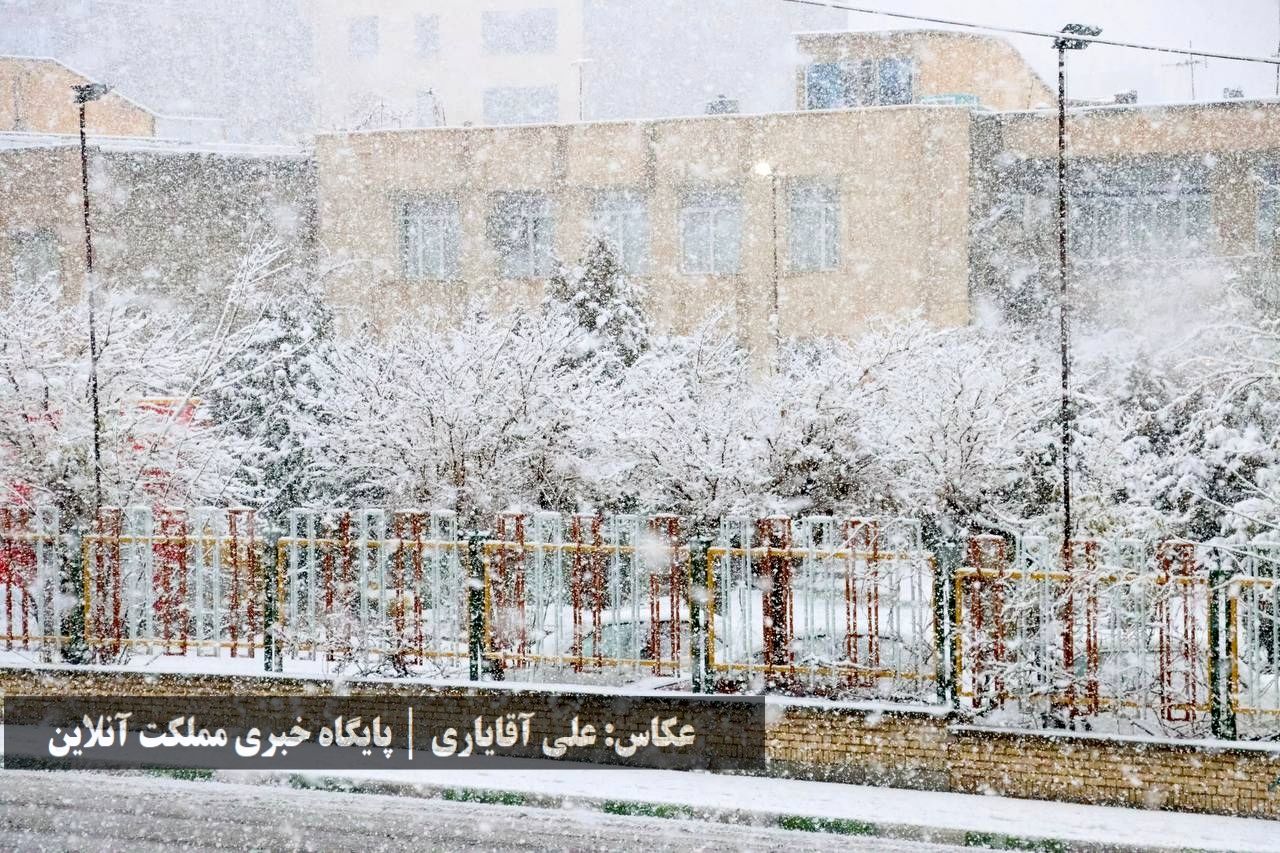 طراوت زمستانی ارومیه با اولین برف سال