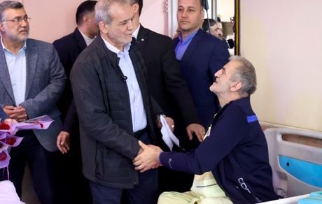 دیدار رئیس جمهور با جانبازان هشت سال دفاع مقدس