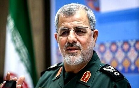 بازدید فرمانده نیروی زمینی سپاه از مرز مشترک با ارمنستان و جمهوری آذربایجان