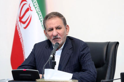 جهانگیری: تولید کاغذ در داخل کشور از اولویت‌های دولت است