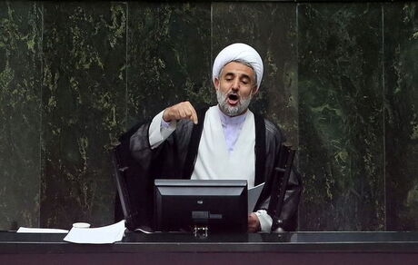 ذوالنوری به روحانی: فریاد ننه من غریب سر ندهید!